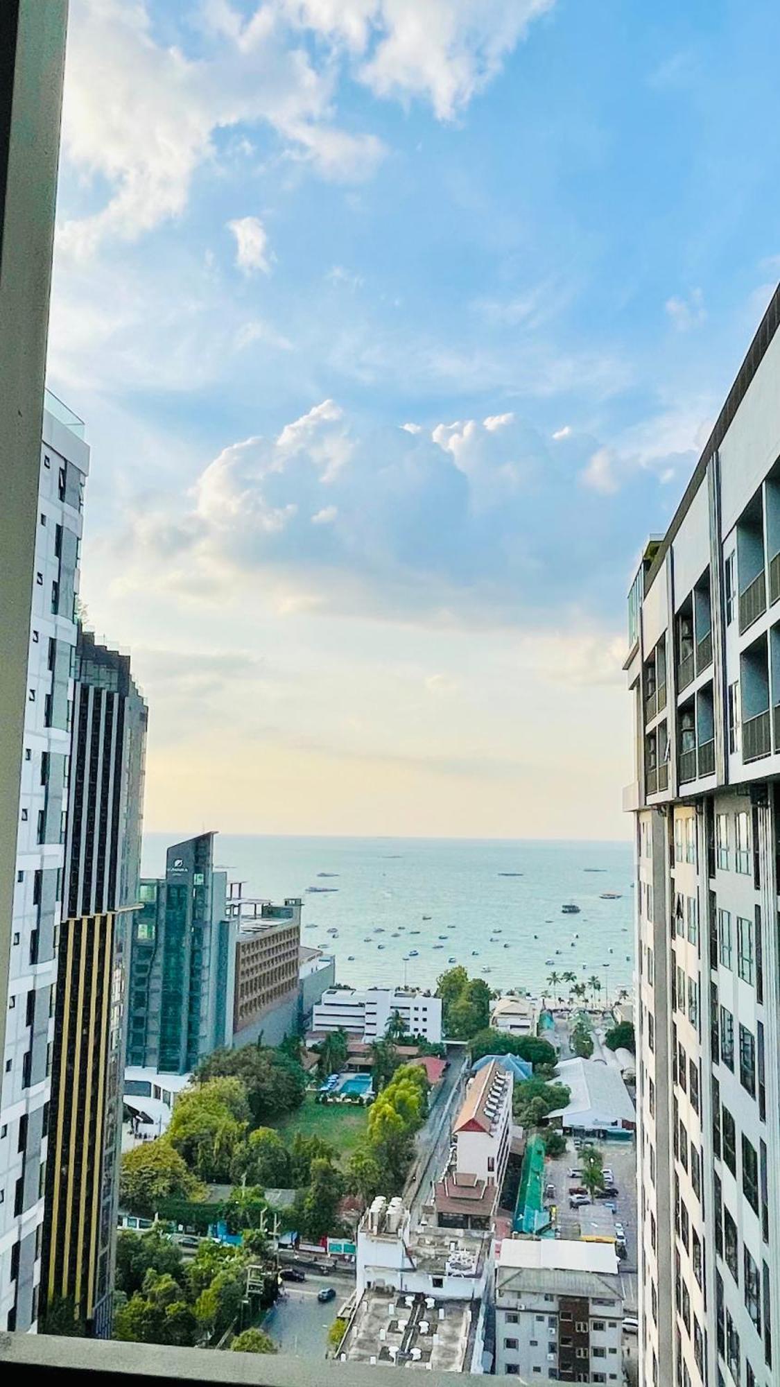 The Base Condo 2 Bed 2 Bath By Pupu Pattaya Exteriér fotografie