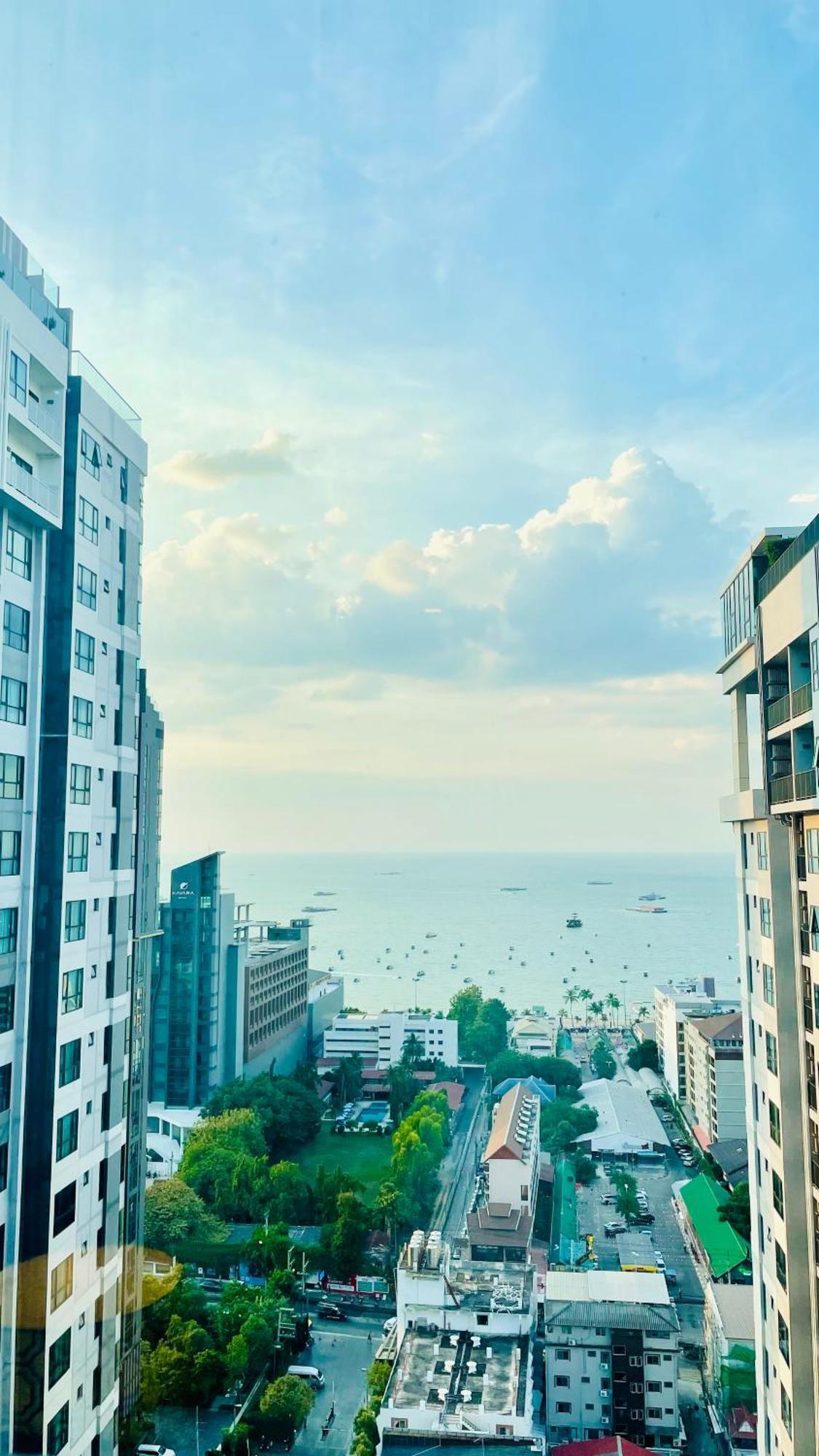 The Base Condo 2 Bed 2 Bath By Pupu Pattaya Exteriér fotografie